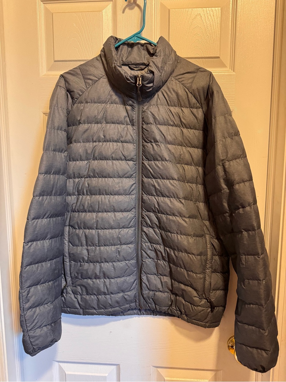 Men's Heatkeep Lightweight Gray Quilted Puffer Jacket Size Large